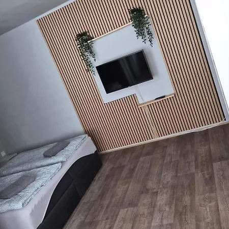 Bed And Breakfast Zeulenroda בית הארחה 3*