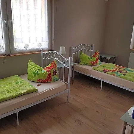 Bed And Breakfast Zeulenroda Guest house 3*